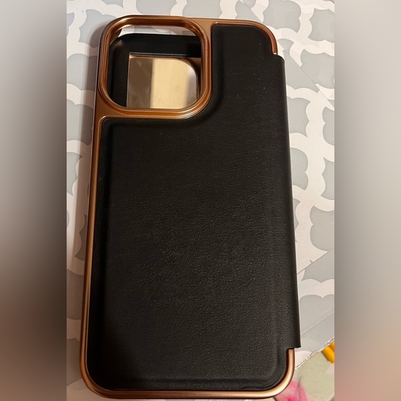 Ted Baker iPhone 13 Pro case - Picture 2 of 4